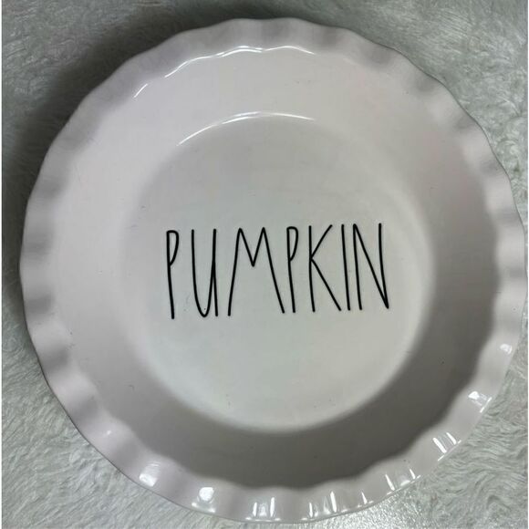 Rae Dunn Magenta Artisan Collection Pumpkin Pie Plate/Dish - Picture 2 of 5